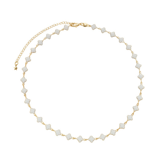 Colar Dourado com Trevos Brancos